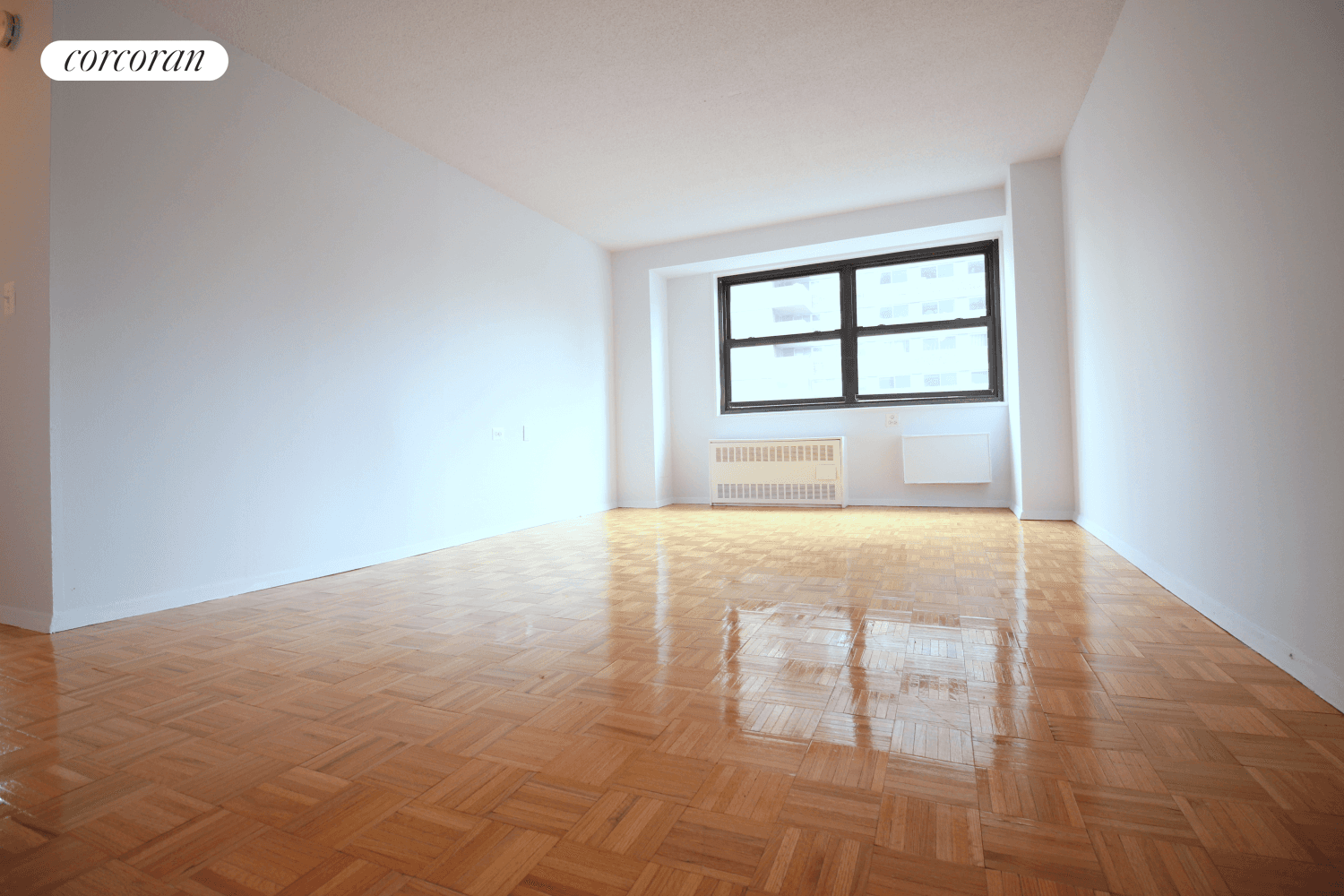 This fabulous home is ideally located in a 24 hour attended lobby building with package service, resident gym, a massive sun deck, laundry, on site garage, and bicycle storage.