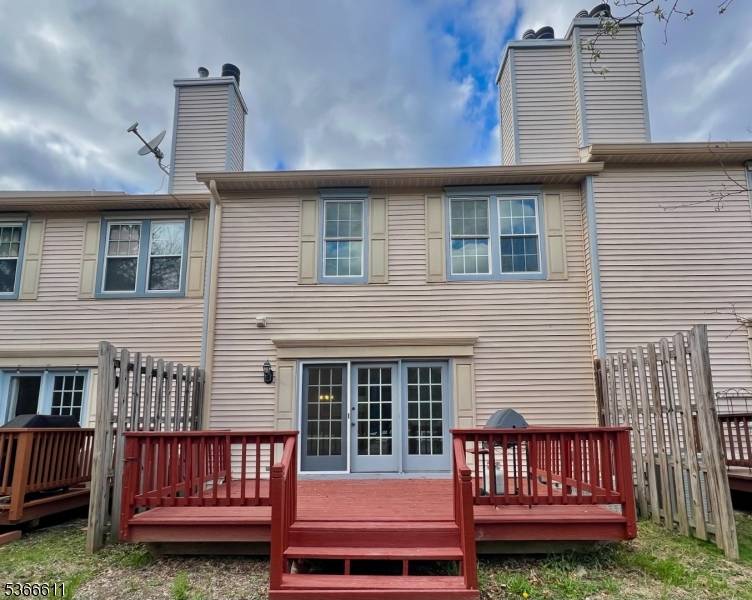 Just Renovated Large 4 bedroom townhomes in Princeton Village !