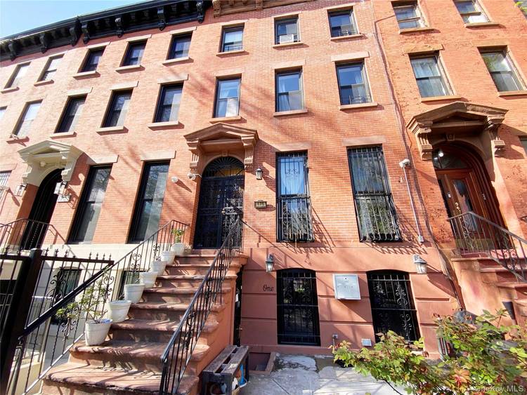 Half a block to the A C train on Nostrand Ave Stop and 1 block to LIRR which can lead you to Downtown Manhattan approximately in 20 minutes.