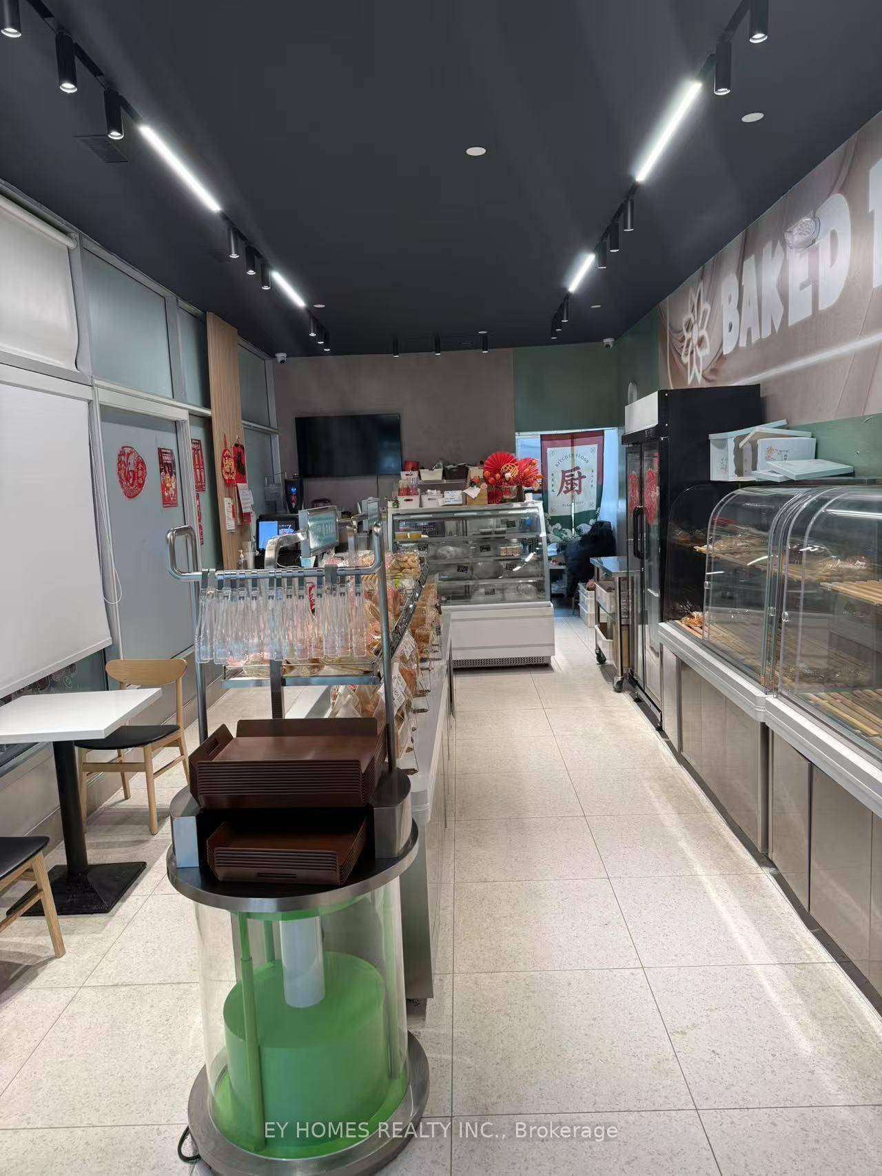 STUNNING CAFE FOR SALE IN ONE OF RICHMOND HILL MOST BUSTLING EAST END NEIGHBOURHOODS.