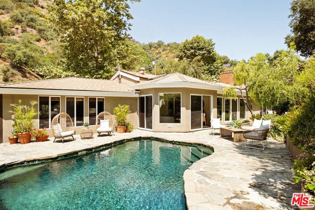 3588   Mandeville Canyon Rd 3BR Brentwood La