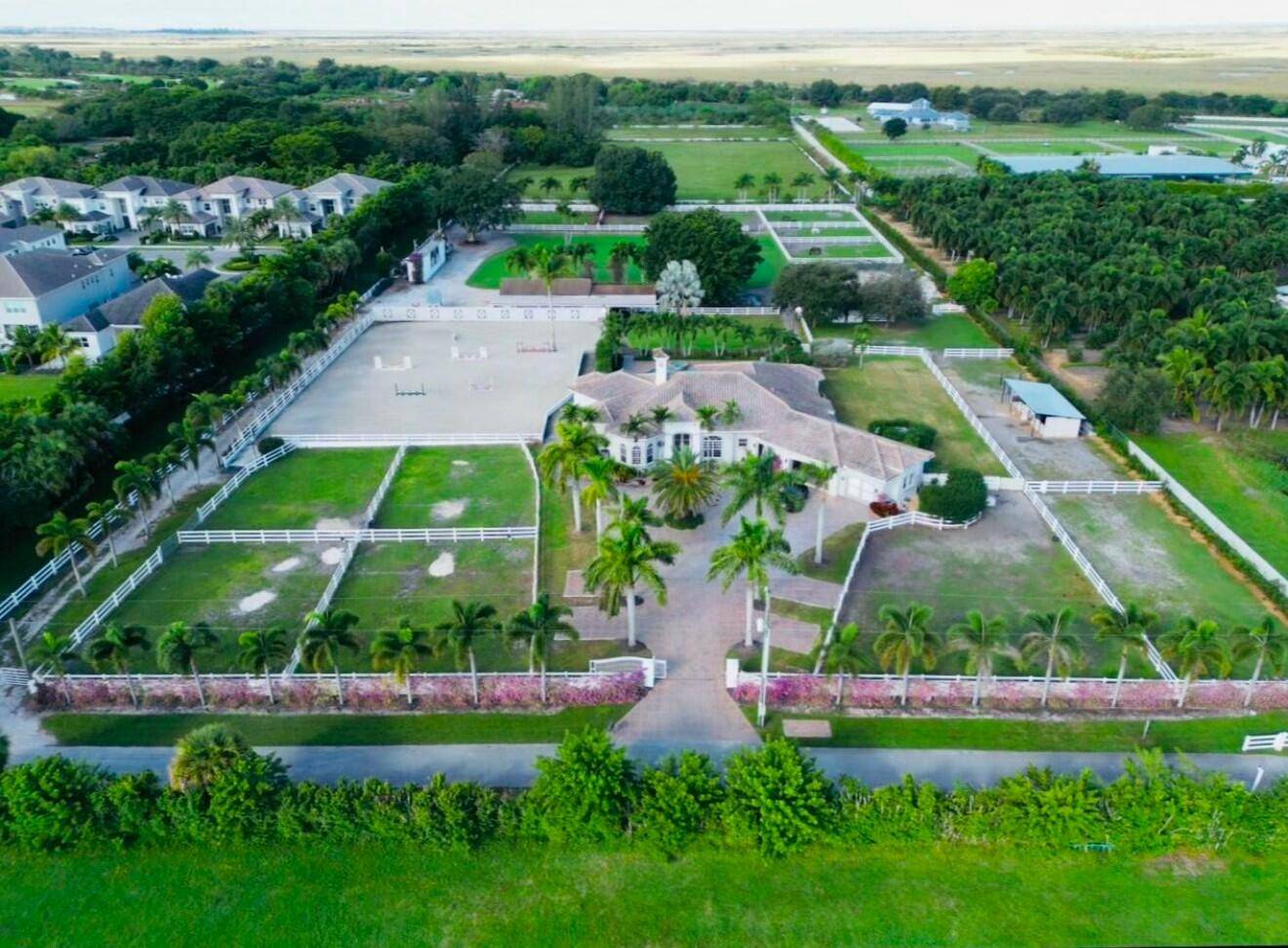 Exceptional 5 Acre Equestrian Estate !