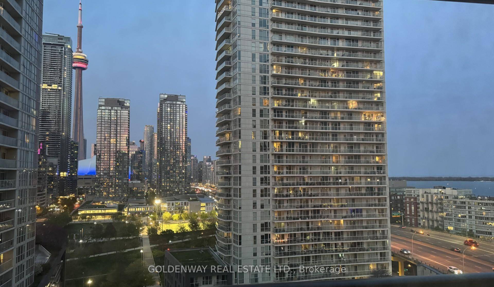 Are You Looking For a Bright Unit with Great Views In A Vibrant and Convenient Area ?