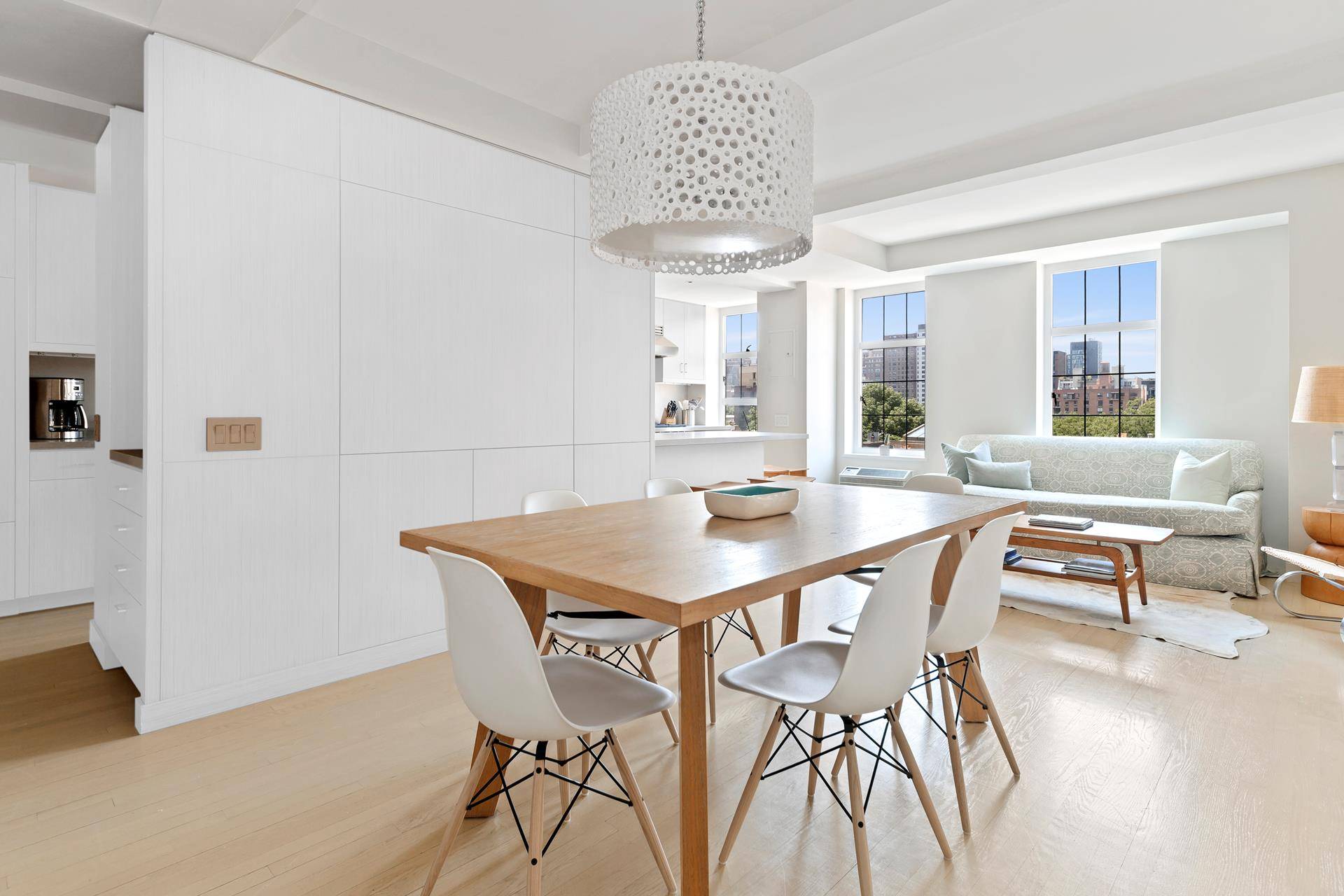 How wonderful life will be when you live in New York City in an abundance of space.