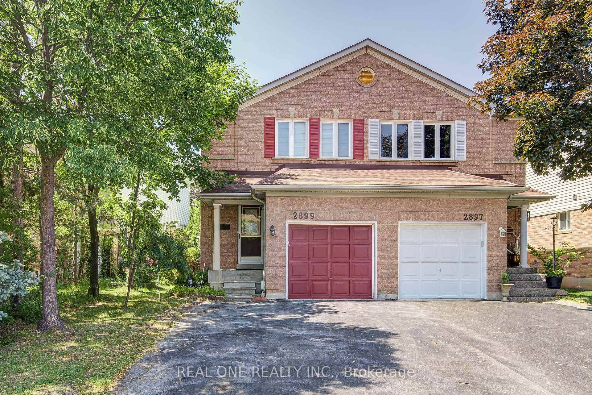 Beautiful Semi Detached Home In The Highly Sought after John Fraser Secondary School district !