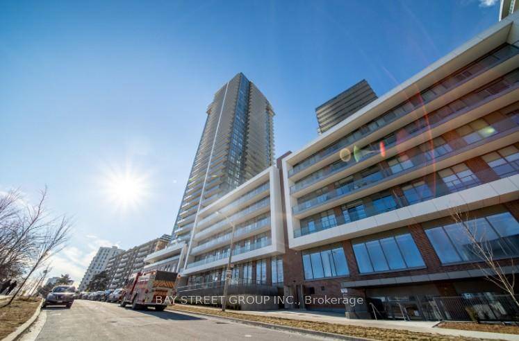 Premium Open Concept 1 Bedroom Plus Den Can be 2 bedroom 2 Full Washrooms In Fairview Mall area In The Heart Of 1 Min Walking To Subway.