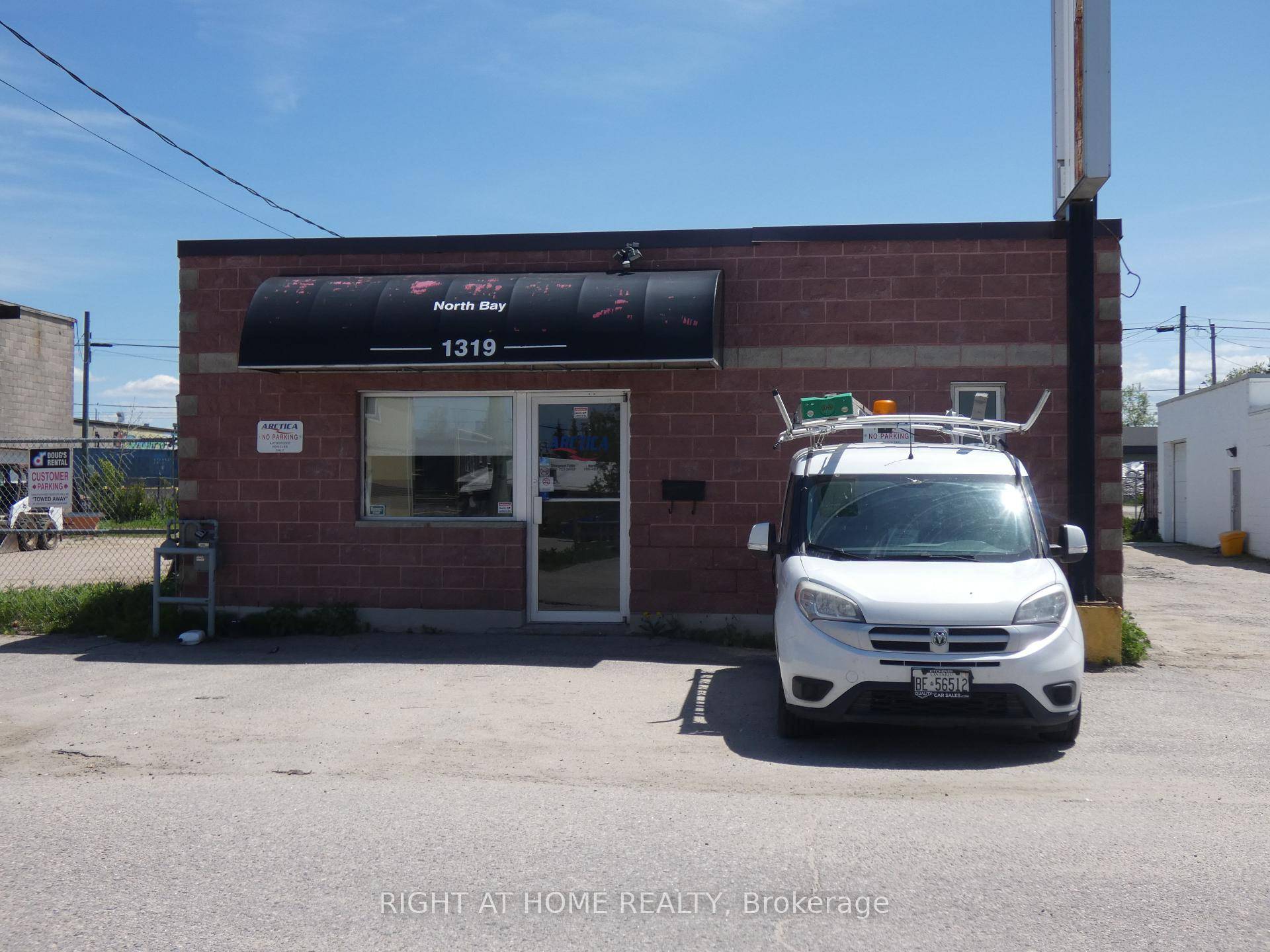A Great Opportunity In North Bay !