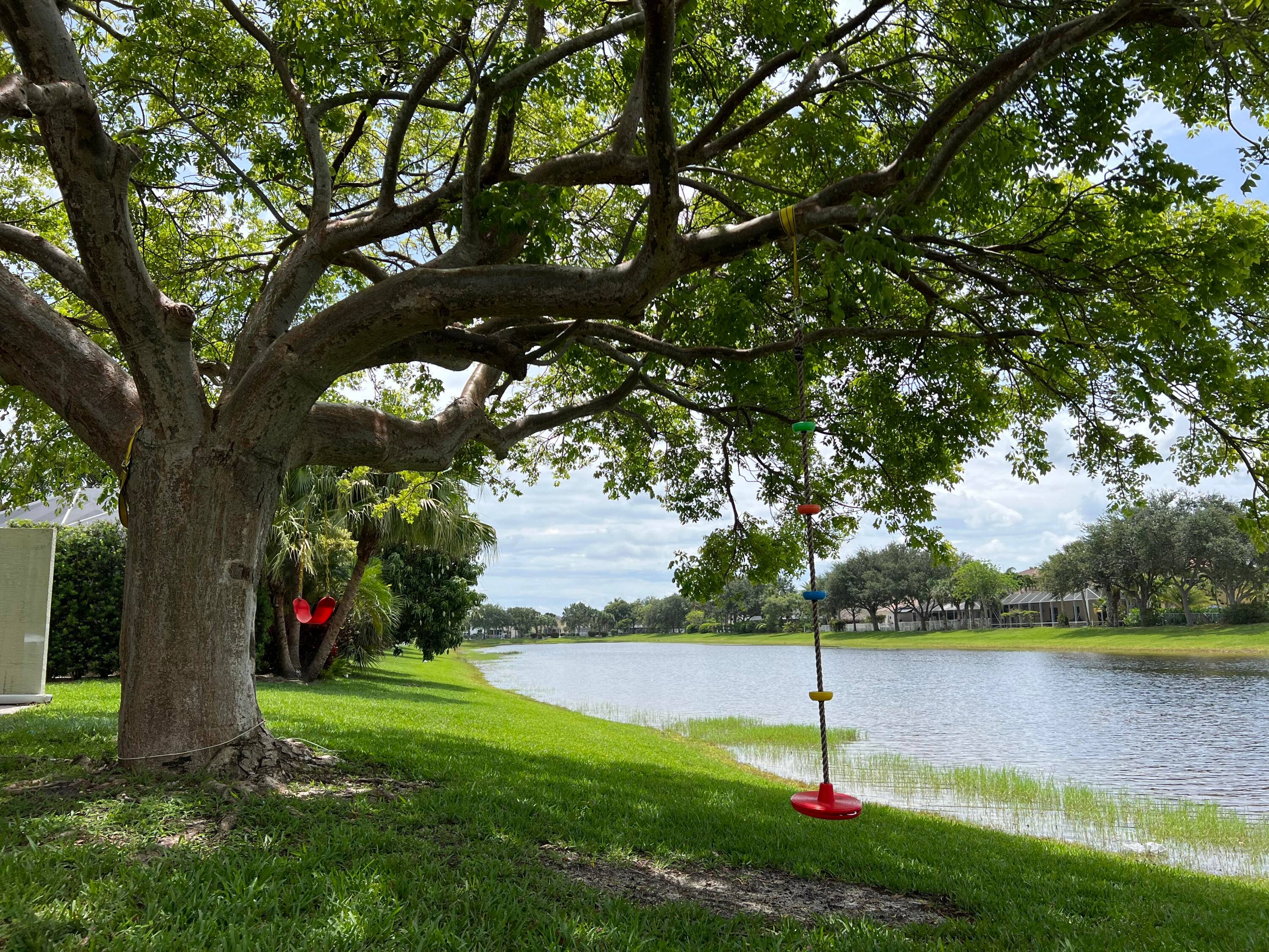 A beautiful FAMILY ORIENTED single family home will be available soon !