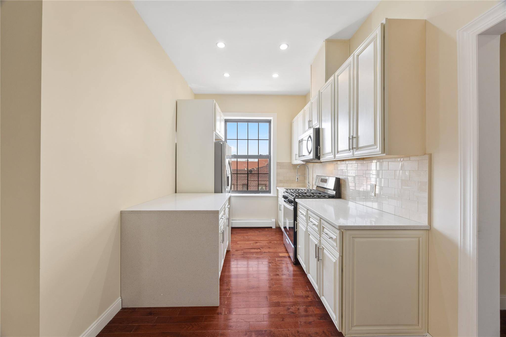 Fully Renovated Mixed Use Property for Sale 850 Clarkson Ave This turnkey, property is an exceptional investment opportunity, delivered fully occupied for immediate cash flow.