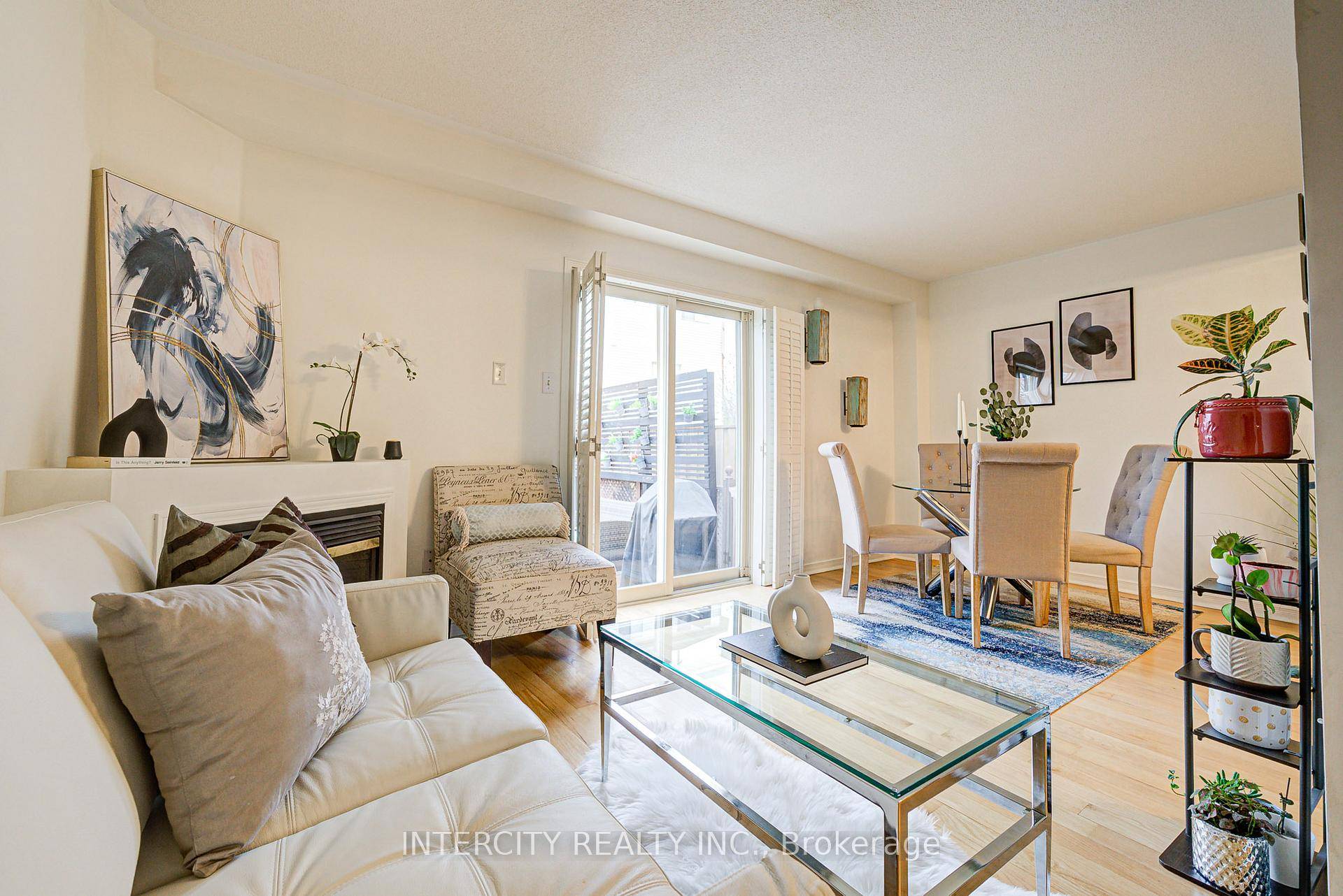 Welcome to this meticulously maintained 100 freehold townhome, perfectly situated in the highly sought after Pickering Highbush neighborhood !