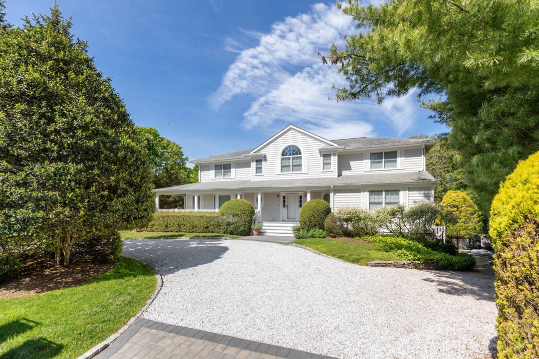 Beautifully Designed SOH Westhampton Gem with Water Access