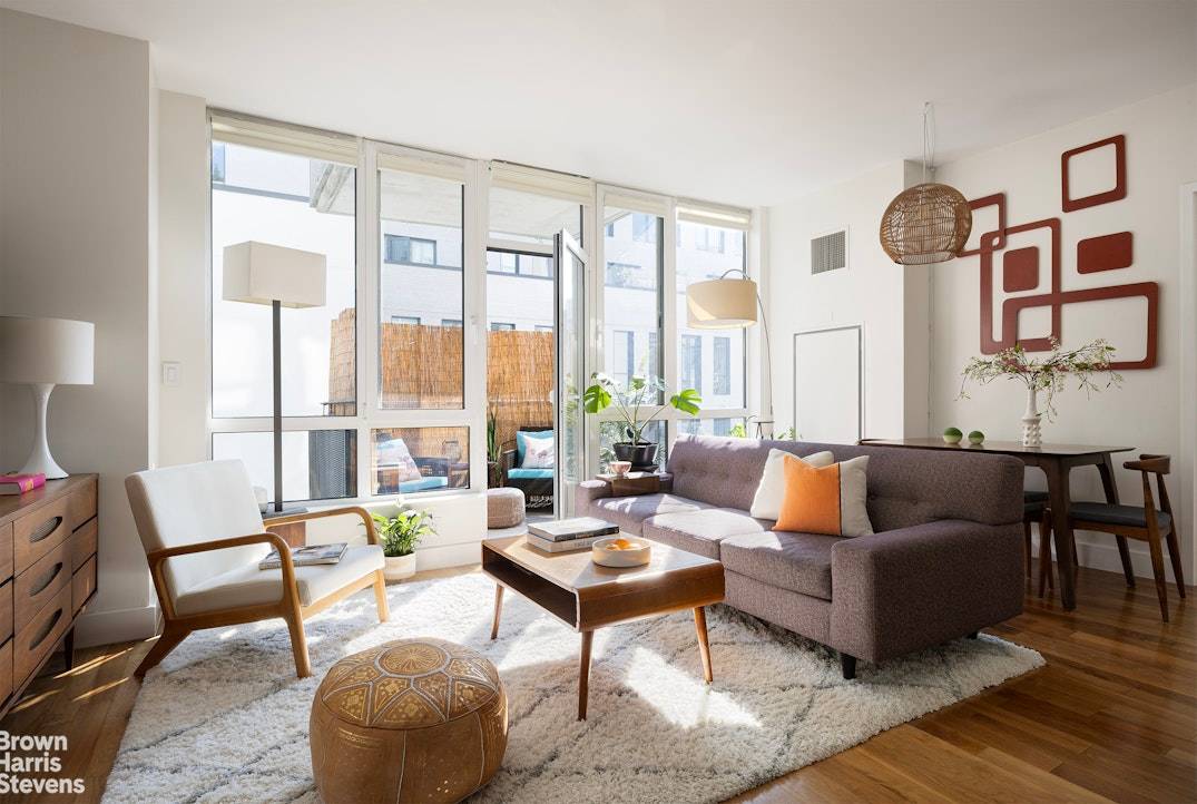 South Facing 2 Bedroom, 2 Bathroom Residence with Balcony and Luxury Finishes Flooded with all day southern light, this impeccably renovated 2 bedroom, 2 bathroom residence combines sophisticated design with ...