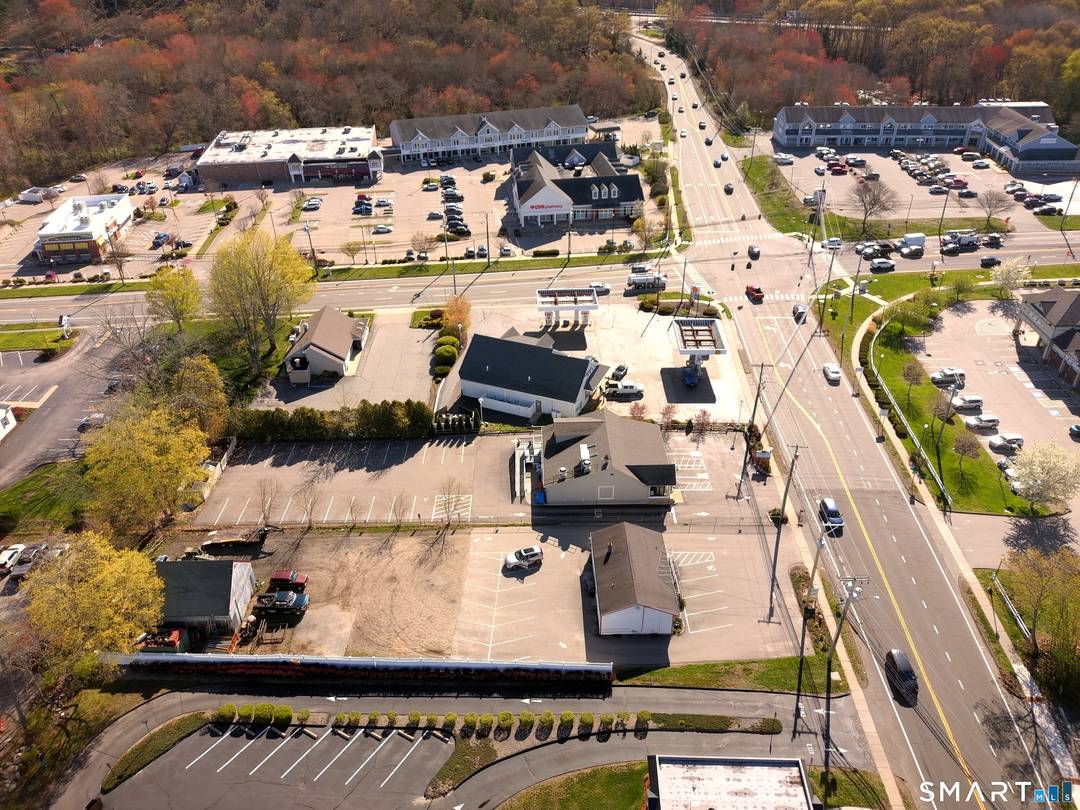 Location, location, location this is a desirable location in Connecticut Shoreline area Access on Off I 95.
