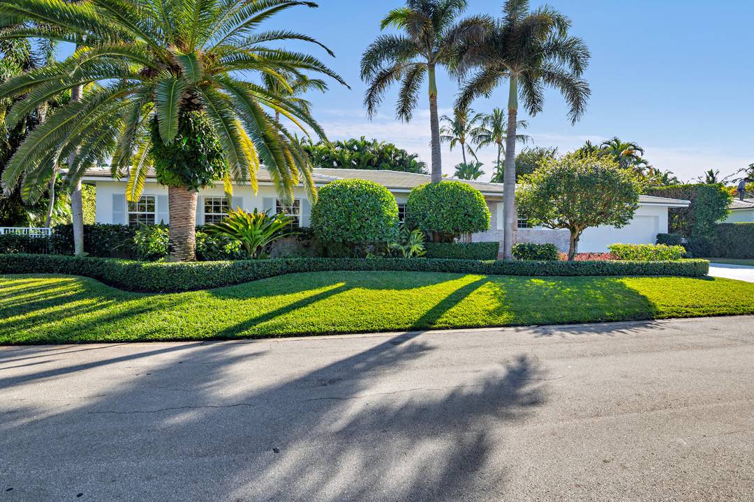 Located on a quiet North End street on the island of Palm Beach, this four bedroom, three bathroom residence offers exceptional access to both the ocean and the Intracoastal lifestyle.