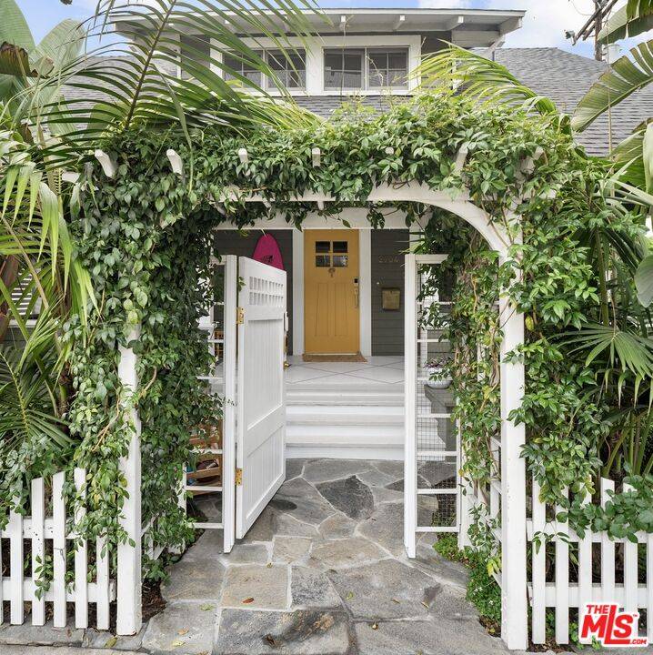 2704 3rd Street 4BR Santa Monica La