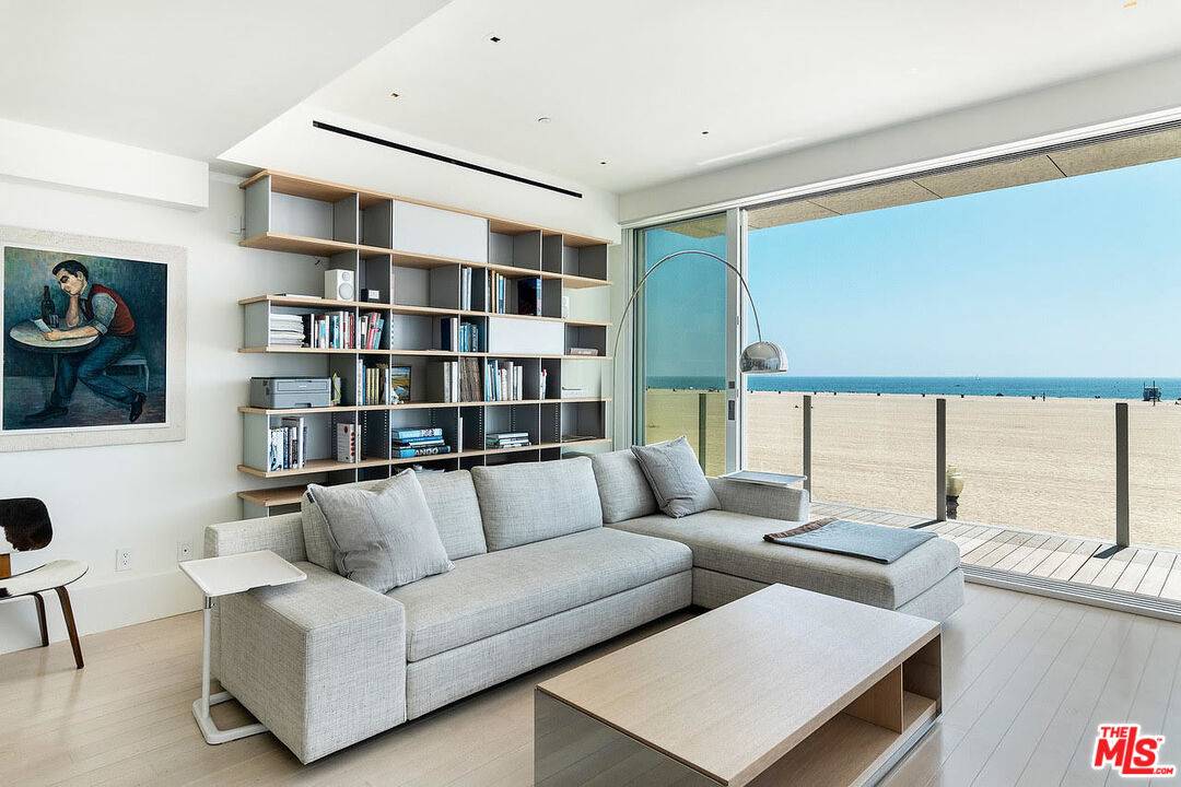 1267  PALISADES BEACH RD Santa Monica LA