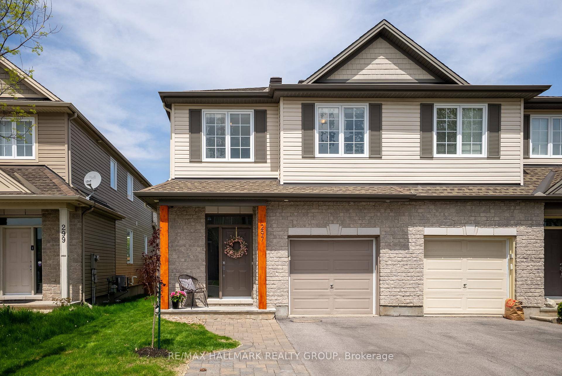 Spacious, fully finished and move in ready !