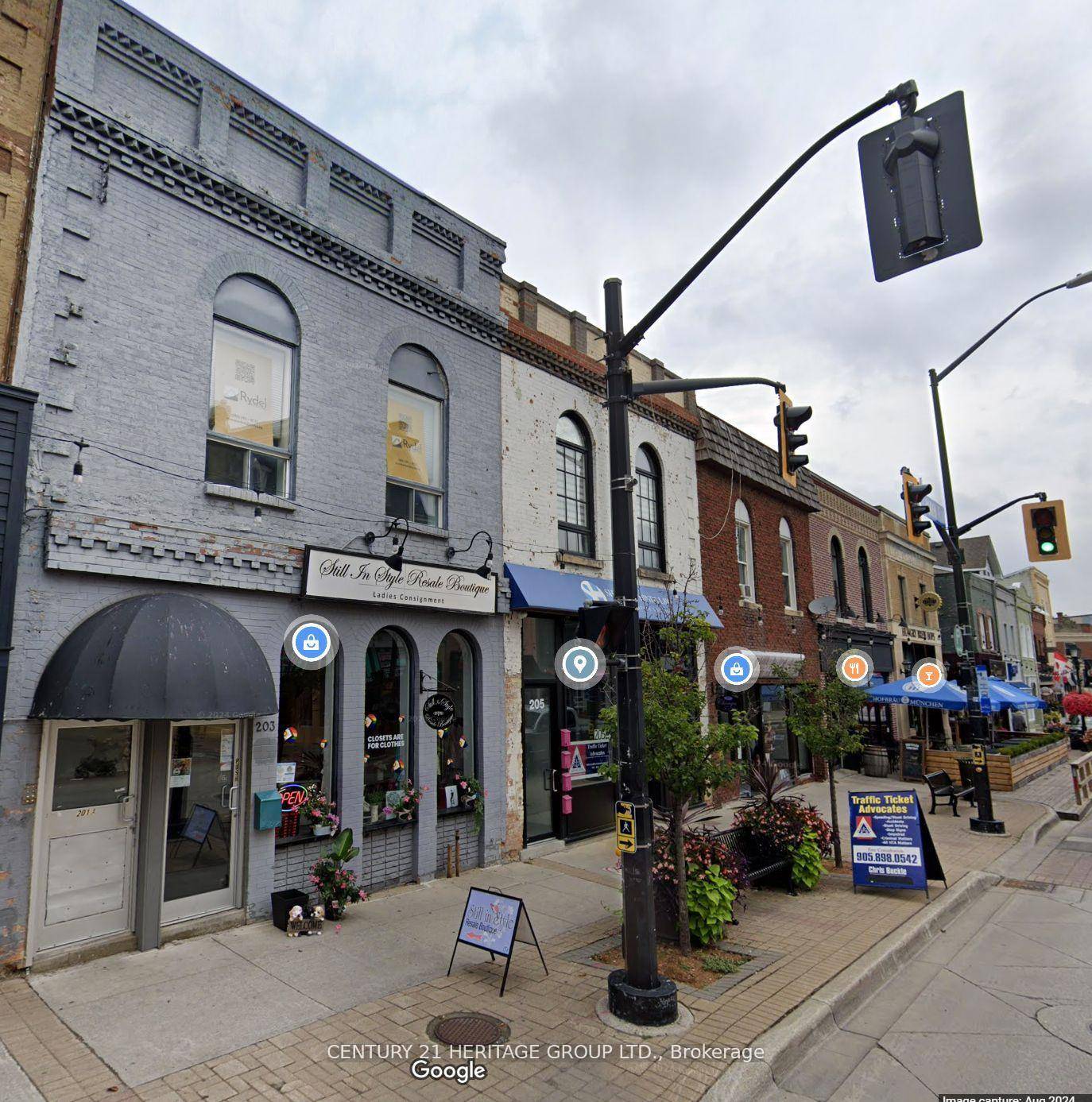 Looking for a commercial space for your business ?