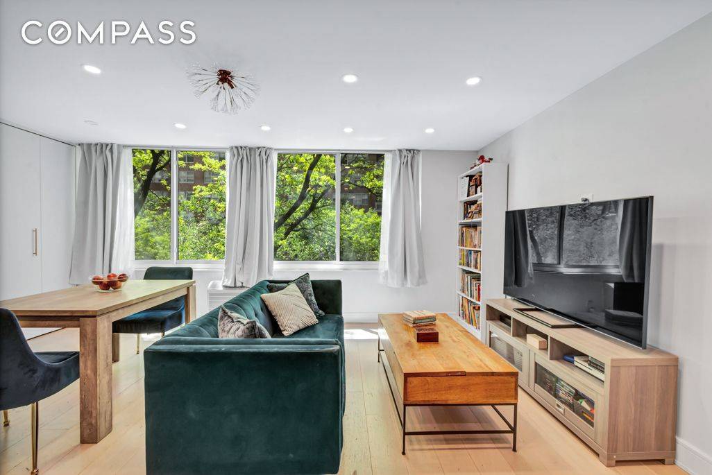 Welcome to Residence 3CD at The Fontaine a rare, combined 3 bedroom home in a full service Upper East Side co op.