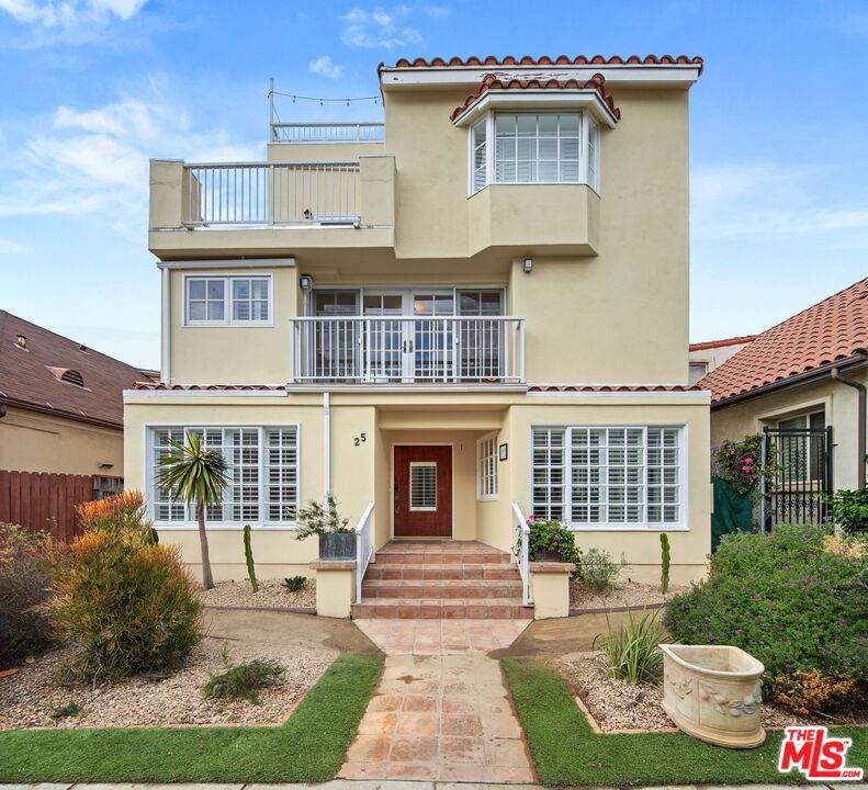 25 Arcadia Ter 4BR Santa Monica La