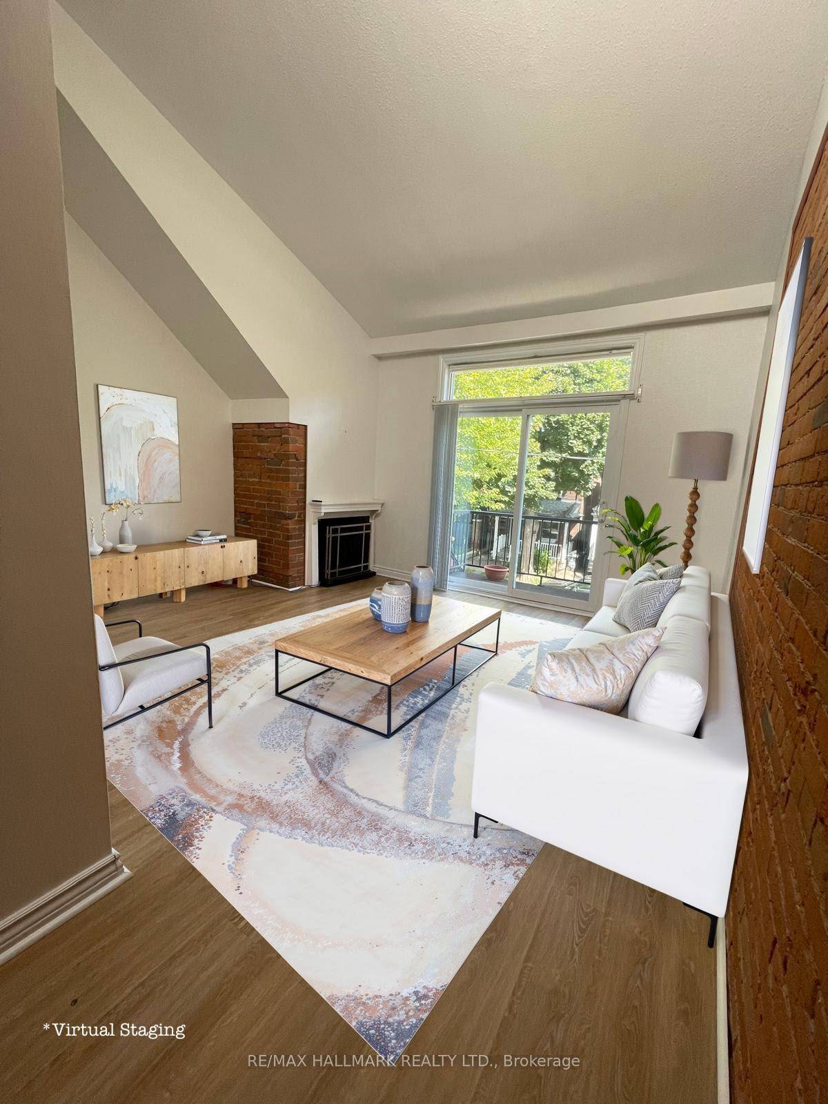 Charming 1 bedroom unit on the 2nd floor of a semi detached home in a the coveted Monarch Park community.