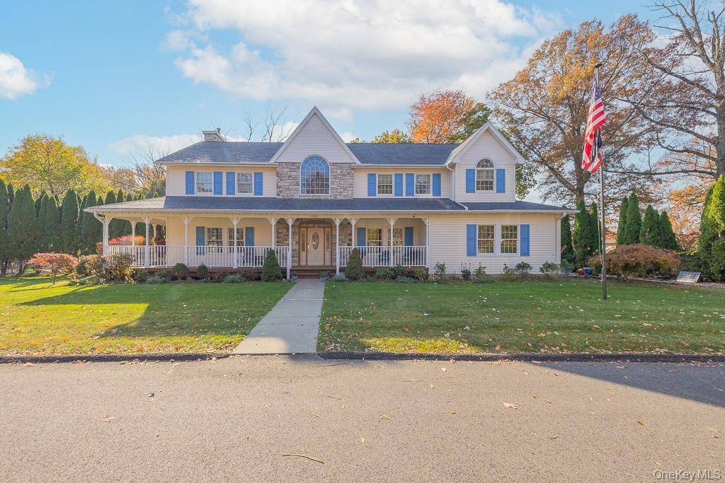 Timeless Elegance Meets Everyday Comfort Deal fell through back on the market Welcome to the perfect blend of classic charm and modern living.