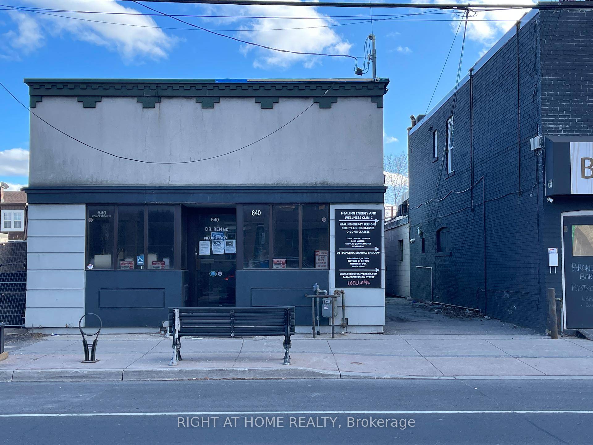 Prime location short walking distance from Juravinski Hospital, zoned H.