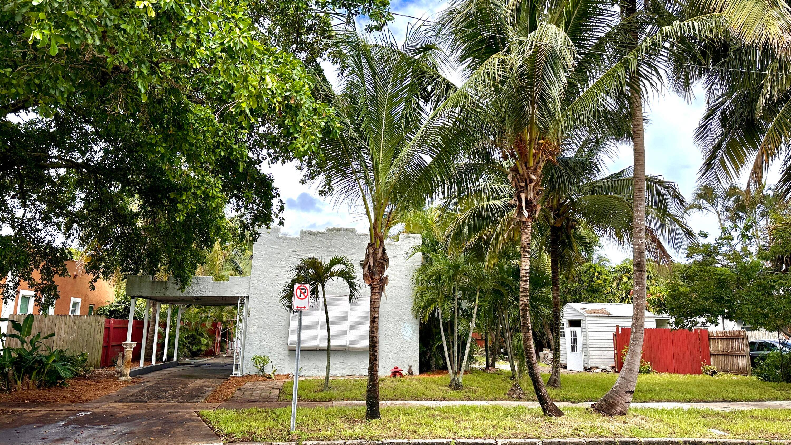 Investor Builder Opportunity in Coveted SoSo Neighborhood West Palm Beach.