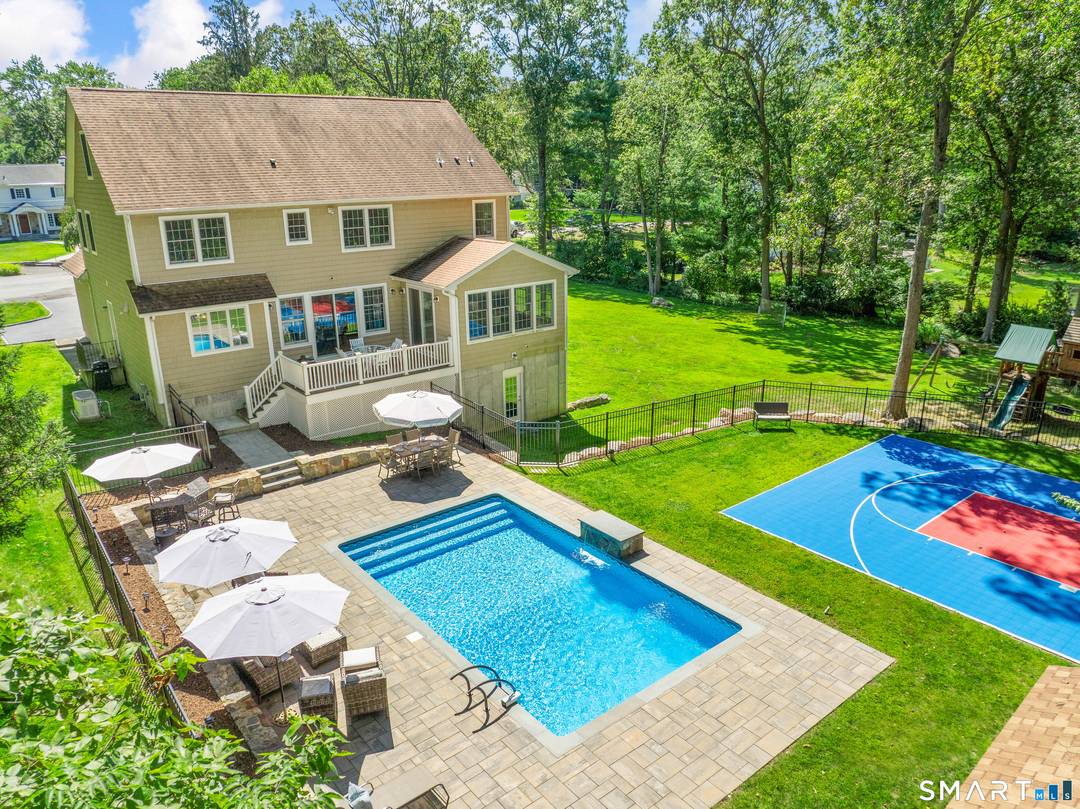 Modern Sophistication Meets Suburban Serenity in Westover Tucked away on a tranquil cul de sac, this recently built architectural gem offers a masterclass in modern living, blending refined elegance with ...