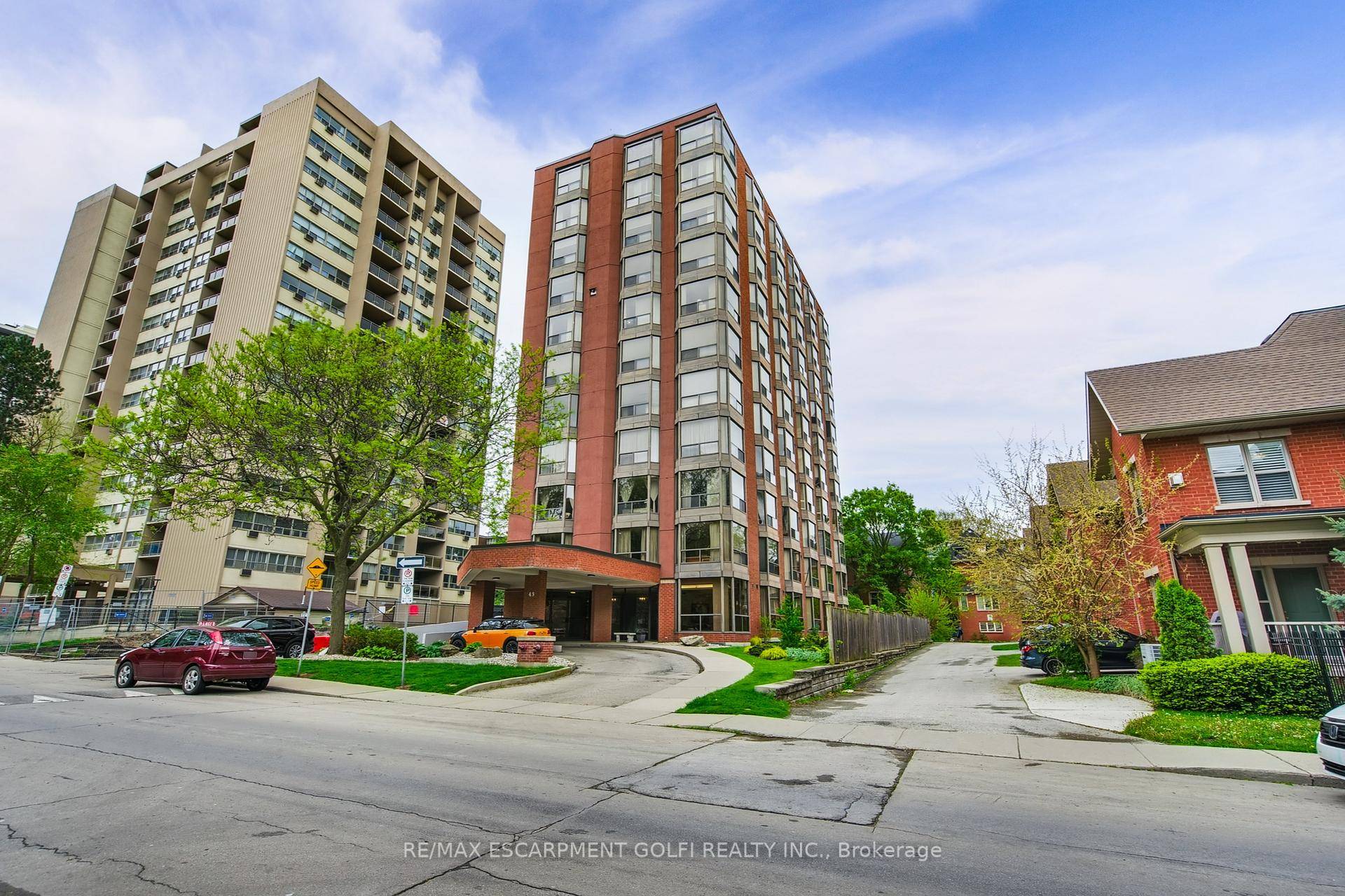 Incredible opportunity for city lovers !