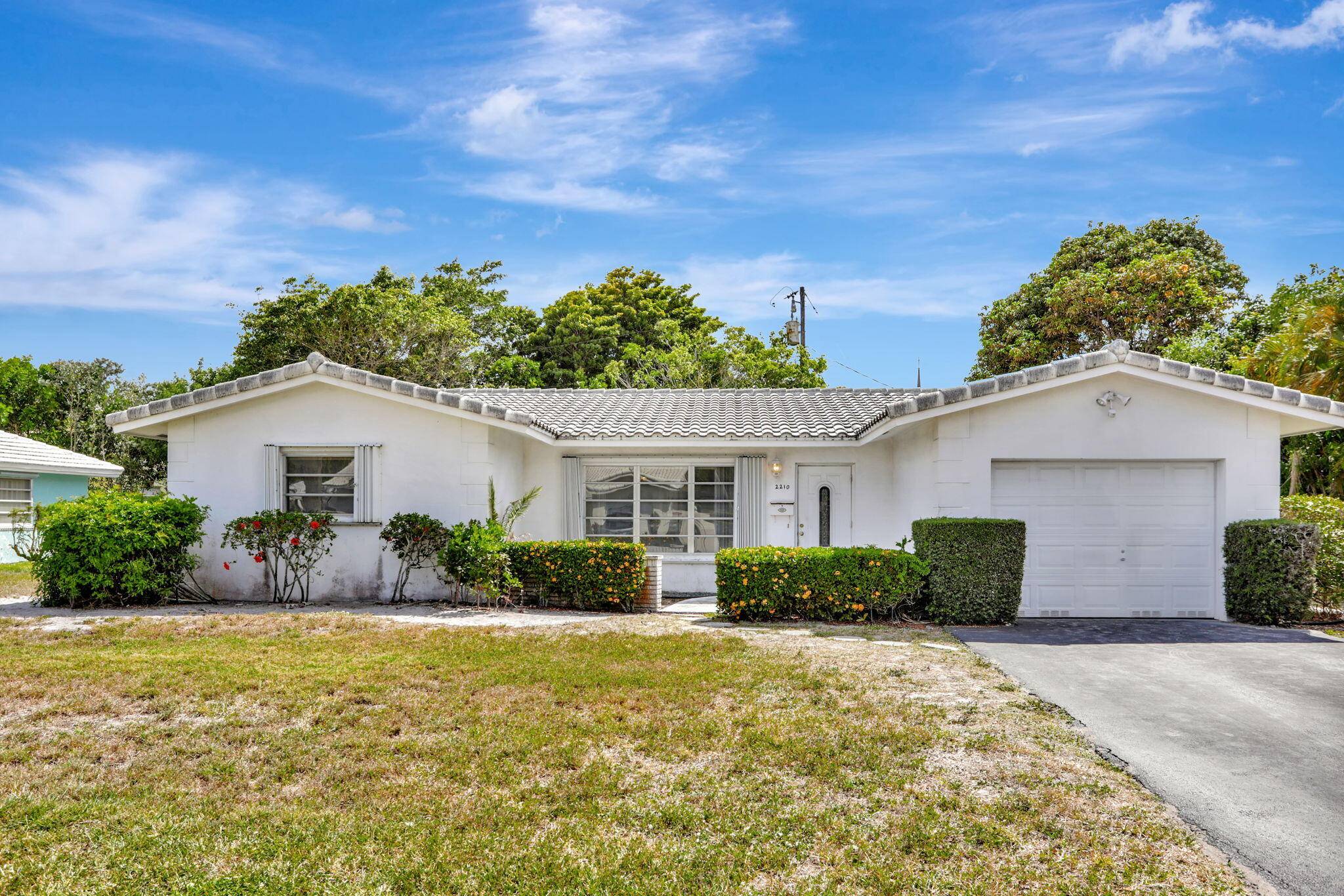 IDEAL OPPORTUNITY TO CREATE YOUR OWN PIECE OF PARADISE !