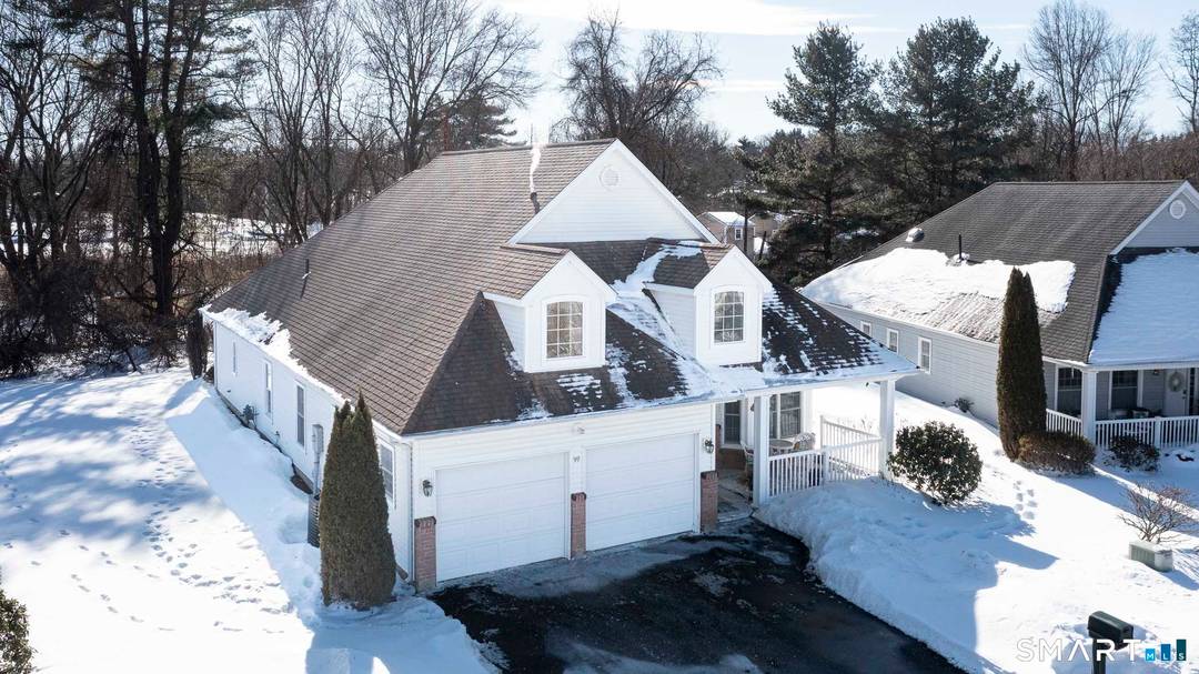 Welcome to 99 Oliver Way in the desirable Glenwood Green community a beautifully maintained free standing condo offering comfort, space, and flexible living.