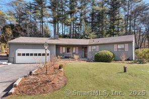 Located in a country setting this 3 Bed, 2.