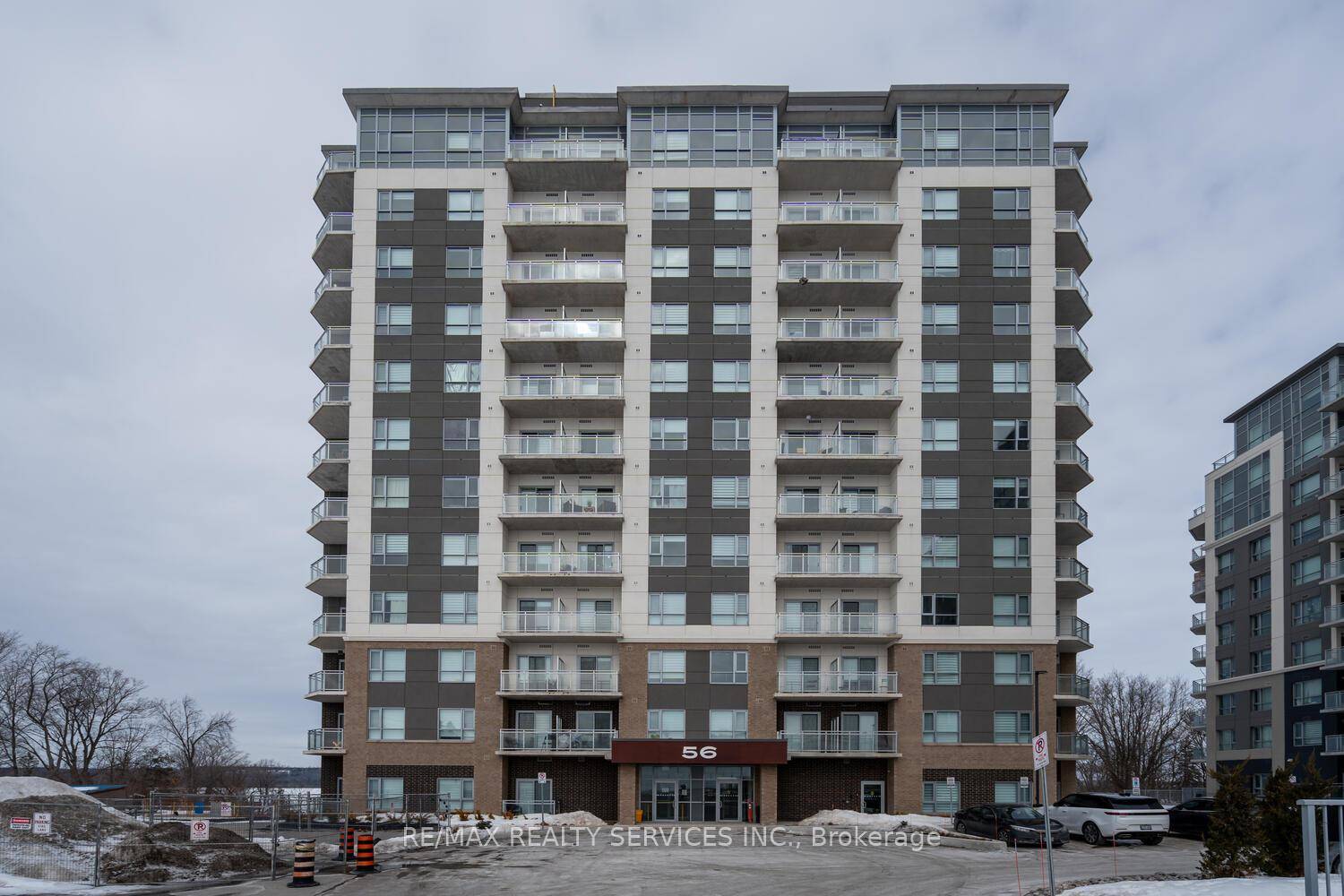 Modern 2 Bedroom Den Condo with Stunning Lake Views !
