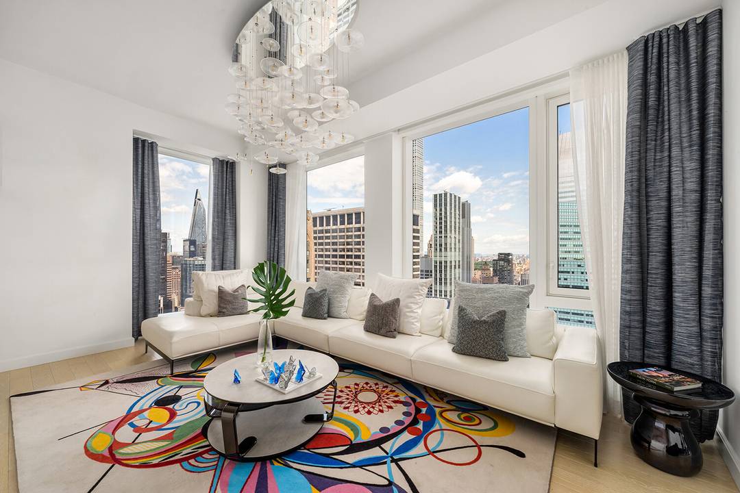 Best 2 bedroom condo deal with amazing views and coveted Parking Space !