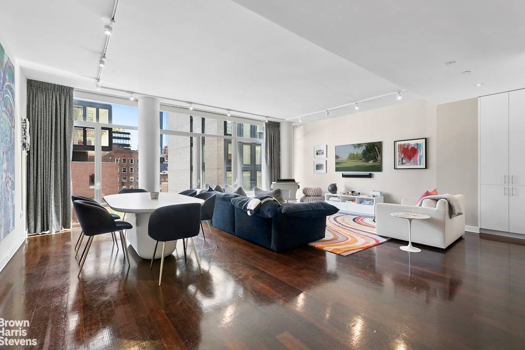 A dramatic loft style residence in the heart of West Chelsea, Residence 6C at 520 West 19th Street offers scale, light, and thoughtful design in equal measure.