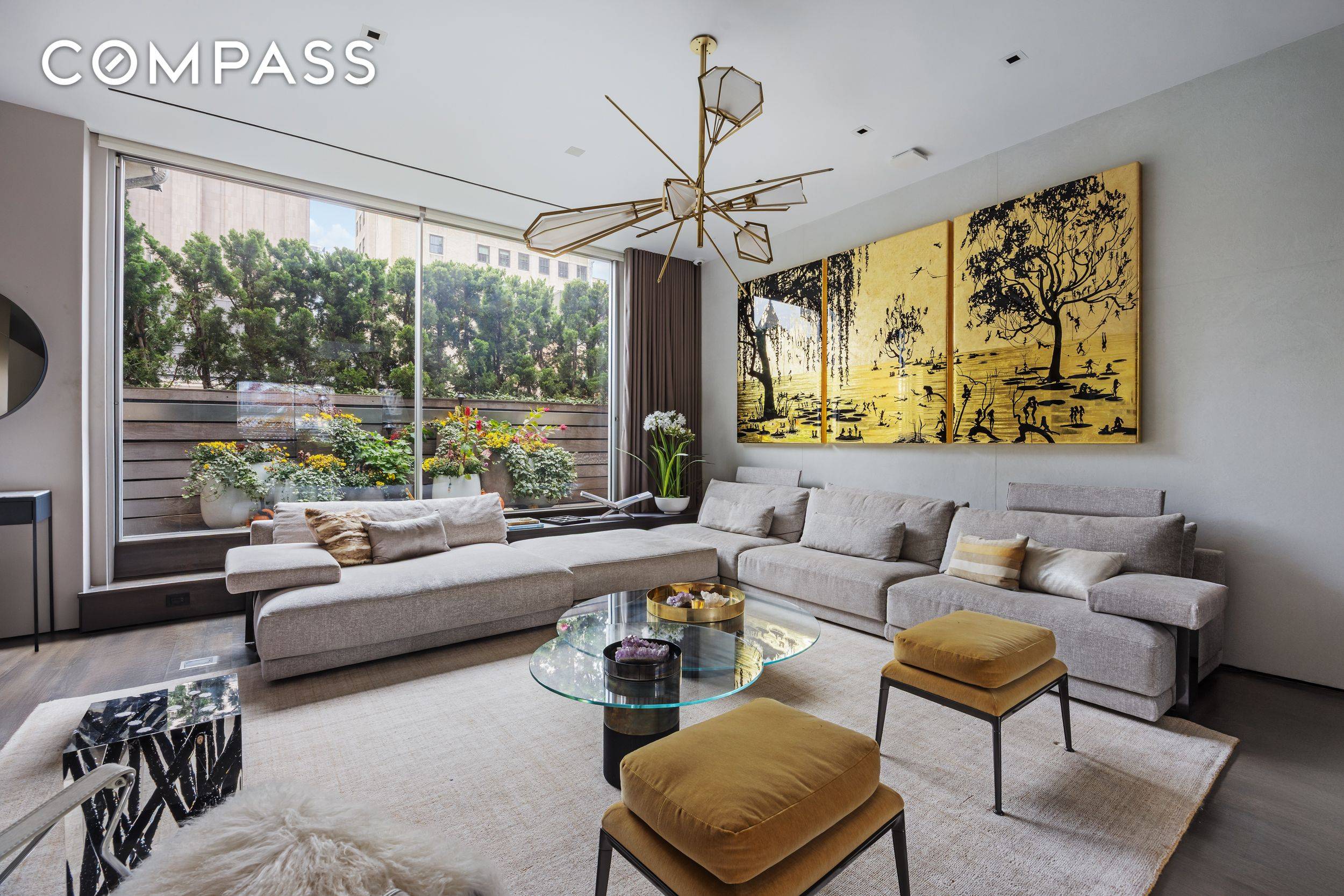 Penthouse at 42 White Street Crowning a landmarked 1835 Neo Greco building, the Penthouse at 42 White Street is a bespoke two bedroom, two bathroom residence that pairs old world ...