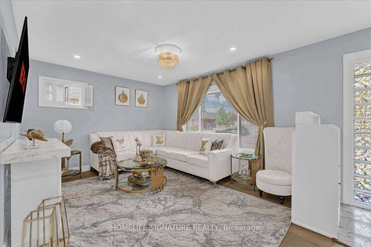 LOCATION ! LOCATION ! LOCATION !