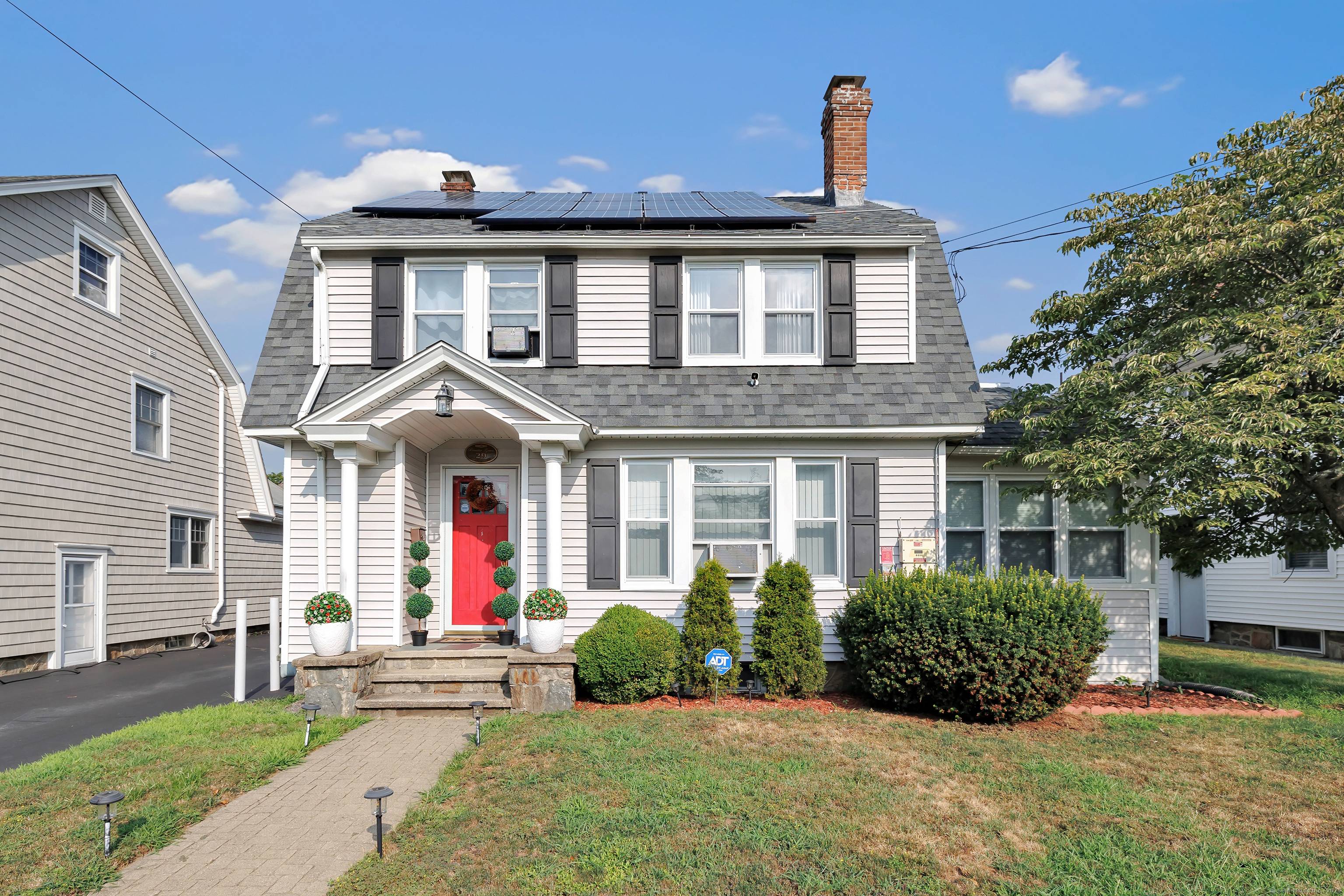 Welcome Home to 29 Stiles Street, a charming colonial nestled in the heart of the Paradise Green neighborhood !