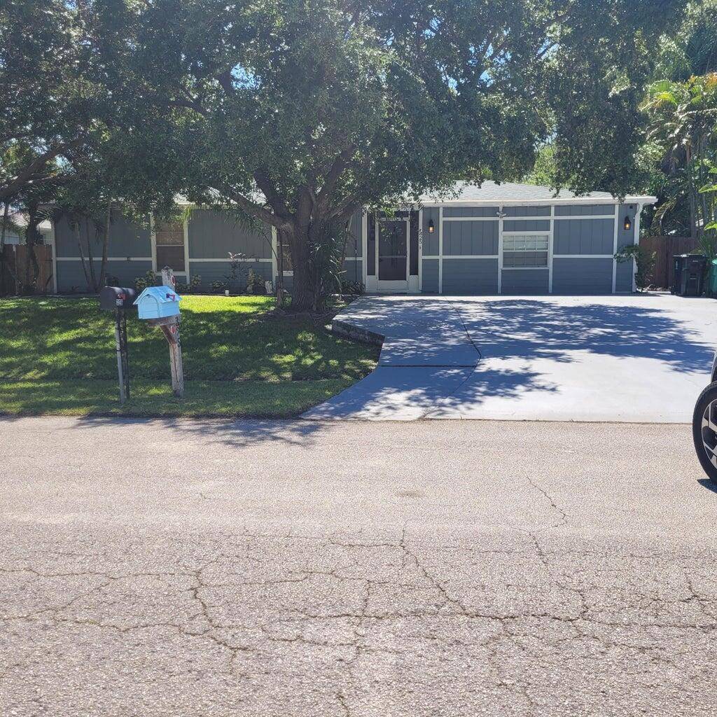 Charming Pool Home with Bonus Spaces Must See !