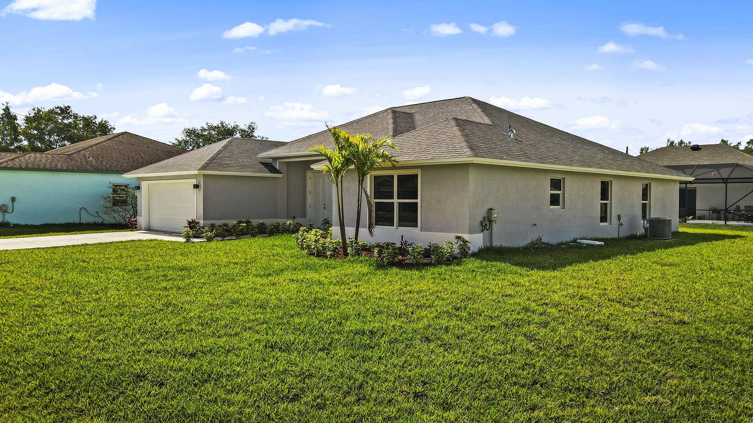 Newly Built 2025 Home with Beautiful Finishes Welcome to this stunning new construction home perfectly located for your convenience.