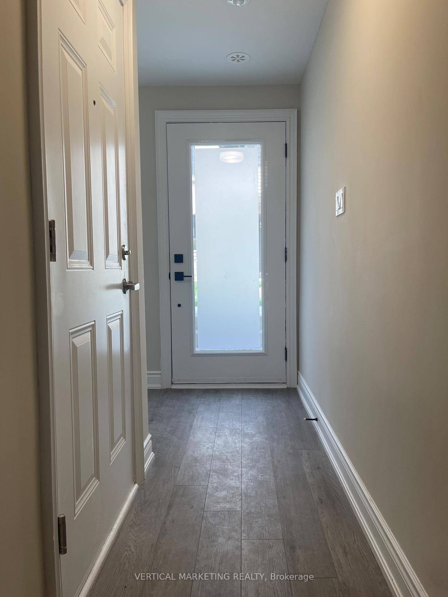 Incredible brand new townhouse with modern exterior design located in the heart of historic Streetsville, Mississauga !