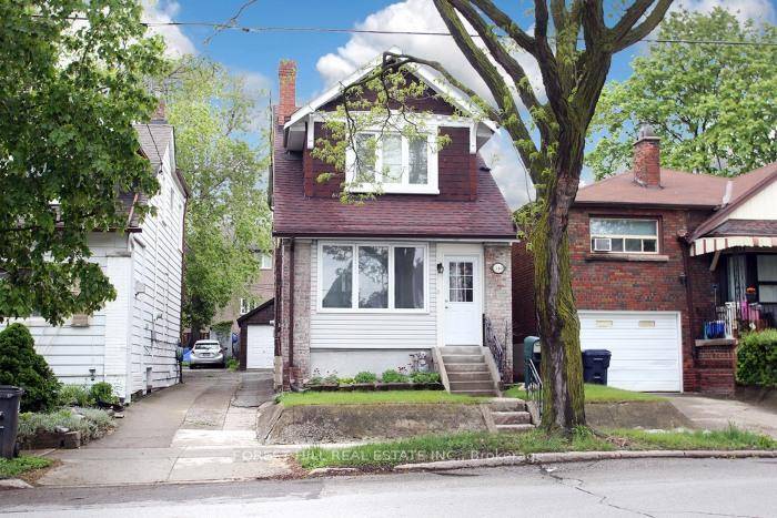 This Beautiful 2 Storey Sun filled Home Offers Natural Wood Trim Throughout.