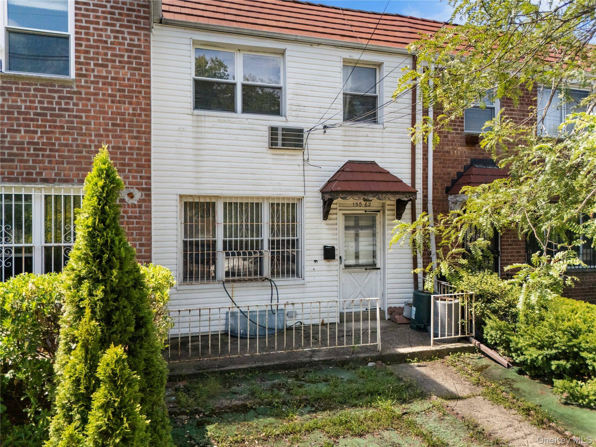 Excellent Location close to Downtown Flushing, Facing Kissena Park, with access to playgrounds, and recreational facilities.