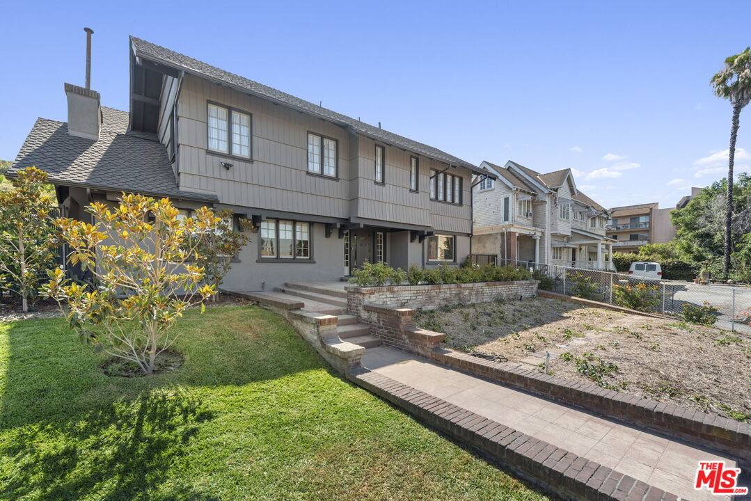 344 S Kingsley Dr 5BR La