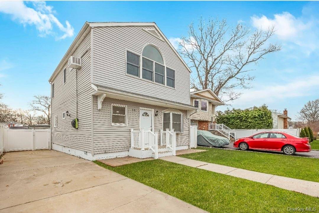 Fully Renovated Colonial.