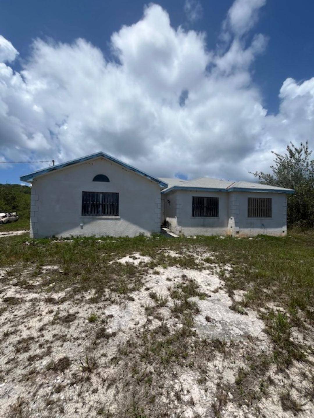 QUEEN'S HIGHWAY Single Family Home Long-Island-Bahamas