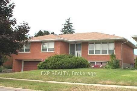 Great location, Edenbridge Humber Valley, very quiet neighbourhood, main level entry, one bedroom apartment.