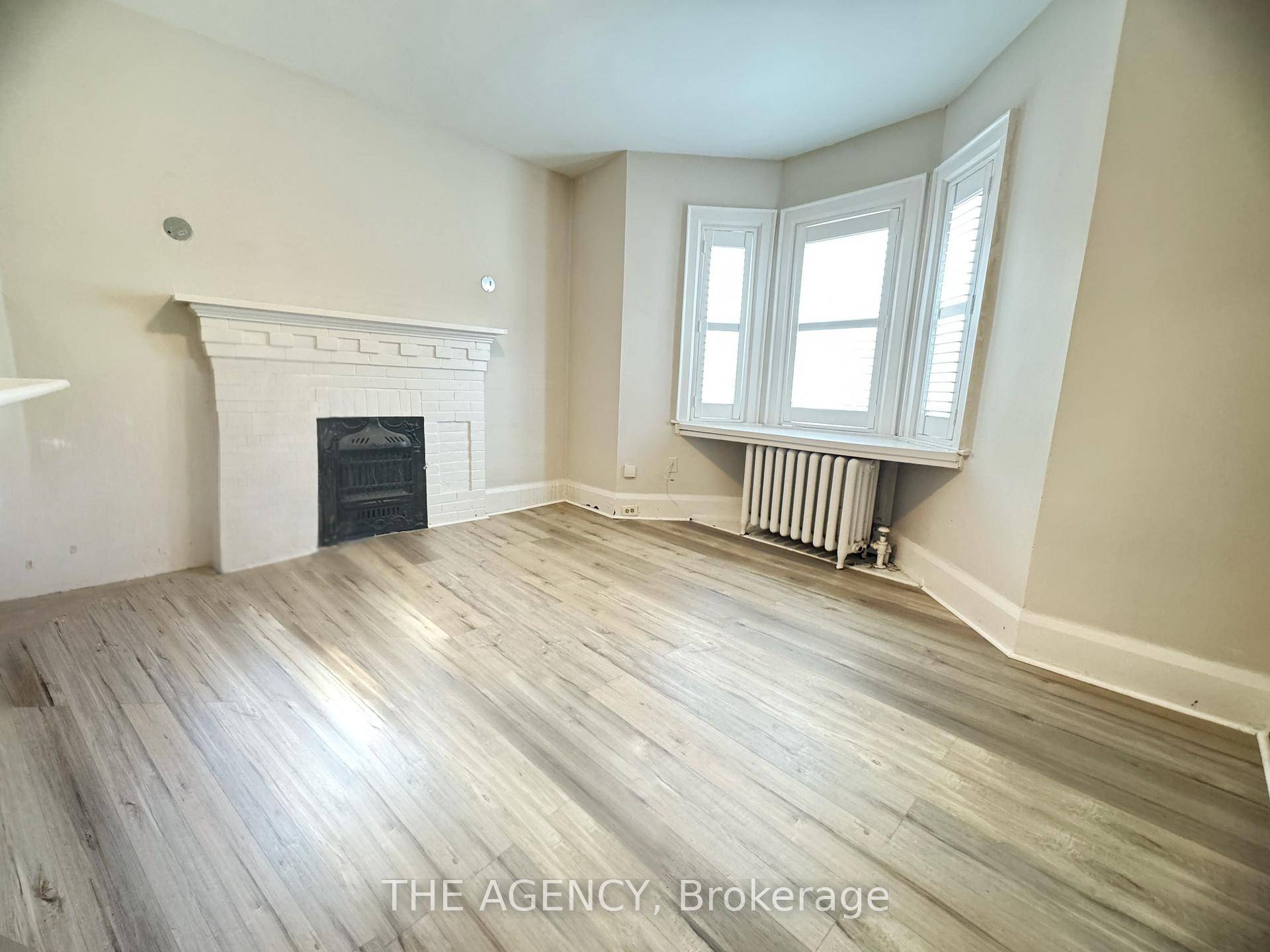 Charming 1 Bedroom Apartment available for Rent in Playter Estates Danforth neighbourhood.