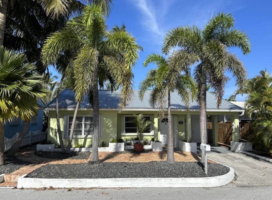 This charming Ocean Cottage has been completely updated, and is tastefully decorated.